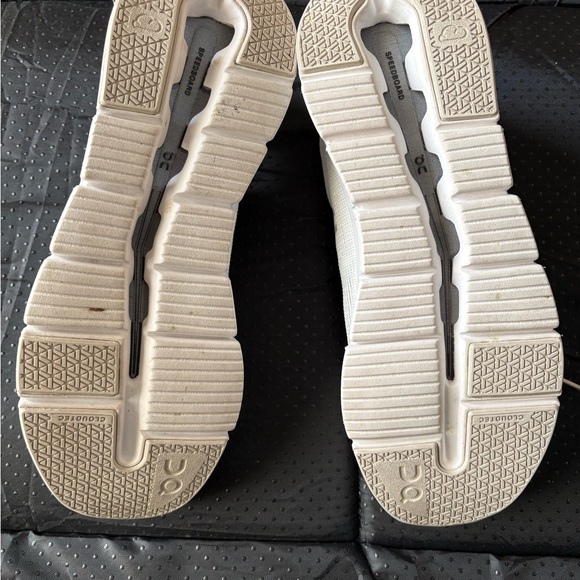On “Cloudrift” Women’s Running Shoes Size 9 EUC Undyed/White Frost 87 98116 - Picture 3 of 6